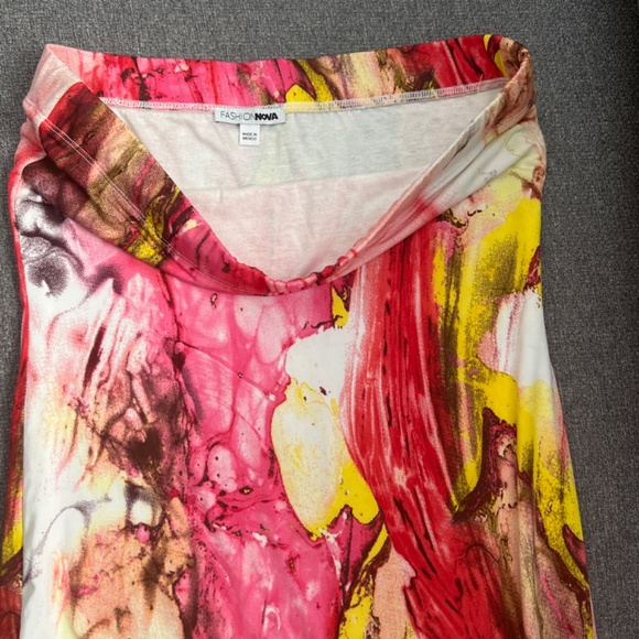 Dress - Picture 4 of 4